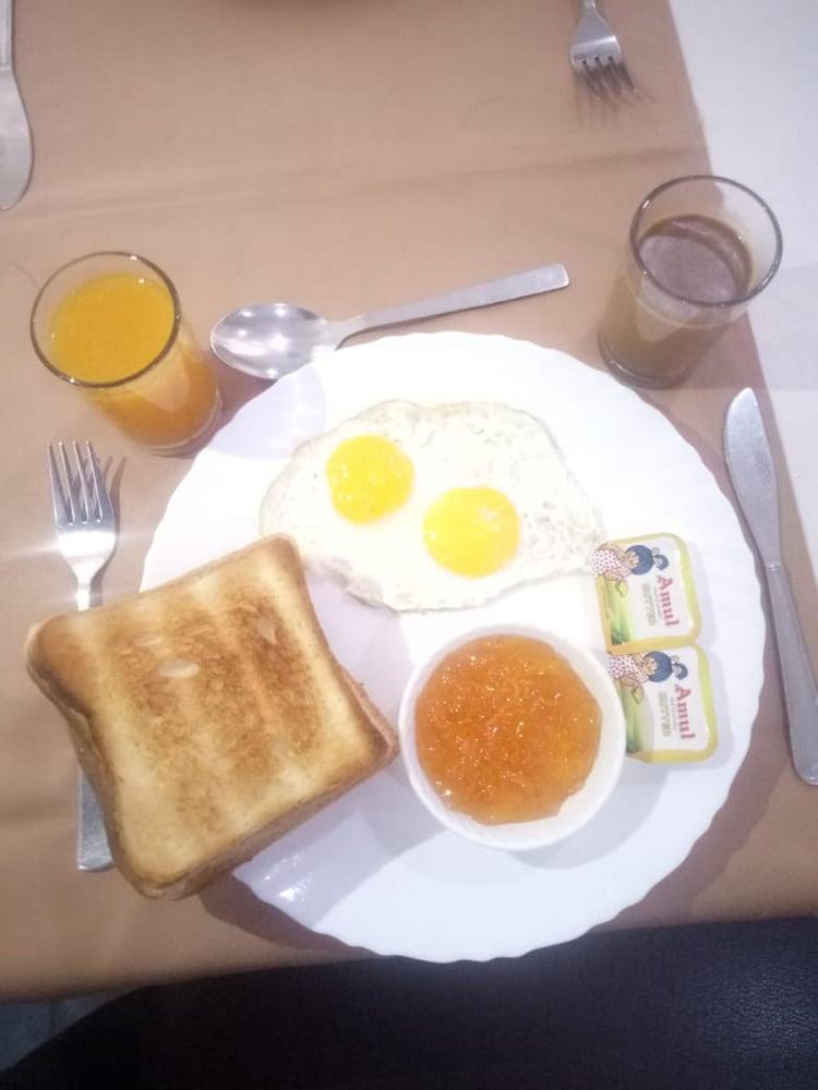 Hotel Lumbini International Bodh Gaya Extérieur photo