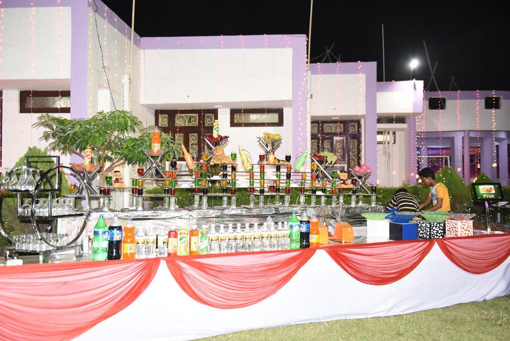 Hotel Lumbini International Bodh Gaya Extérieur photo