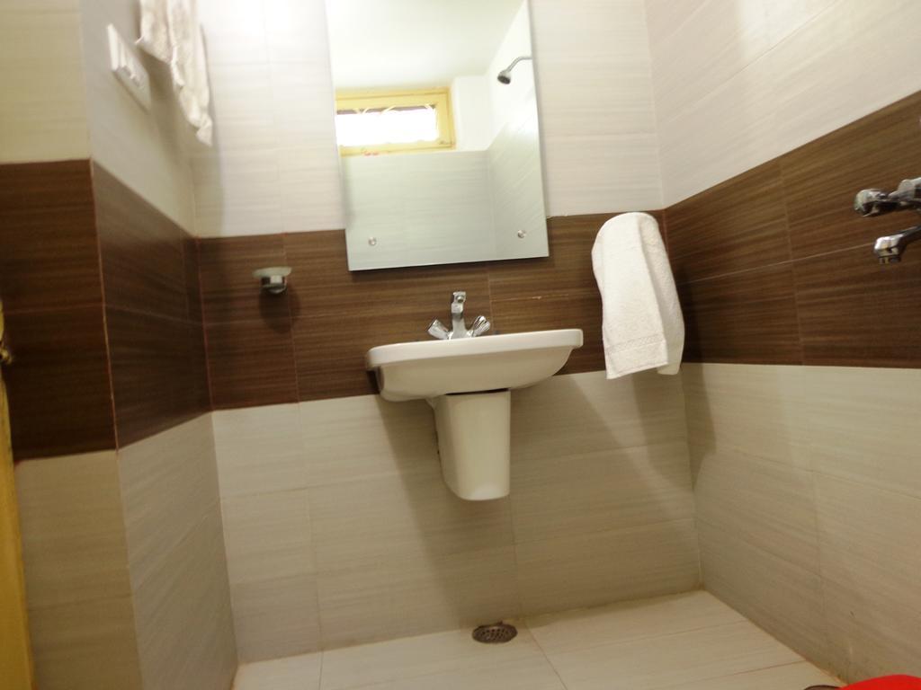 Hotel Lumbini International Bodh Gaya Extérieur photo