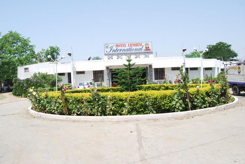 Hotel Lumbini International Bodh Gaya Extérieur photo