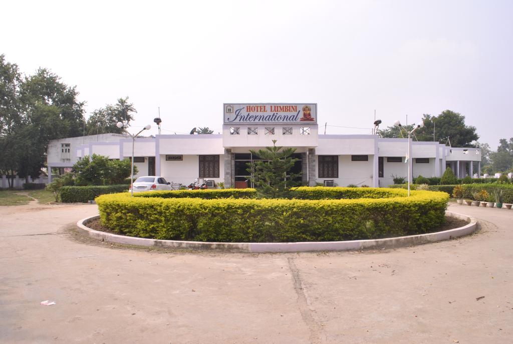 Hotel Lumbini International Bodh Gaya Extérieur photo