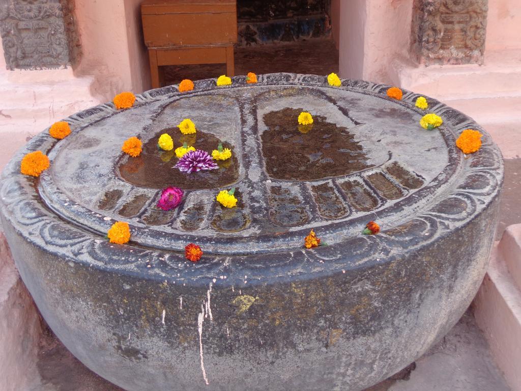 Hotel Lumbini International Bodh Gaya Extérieur photo